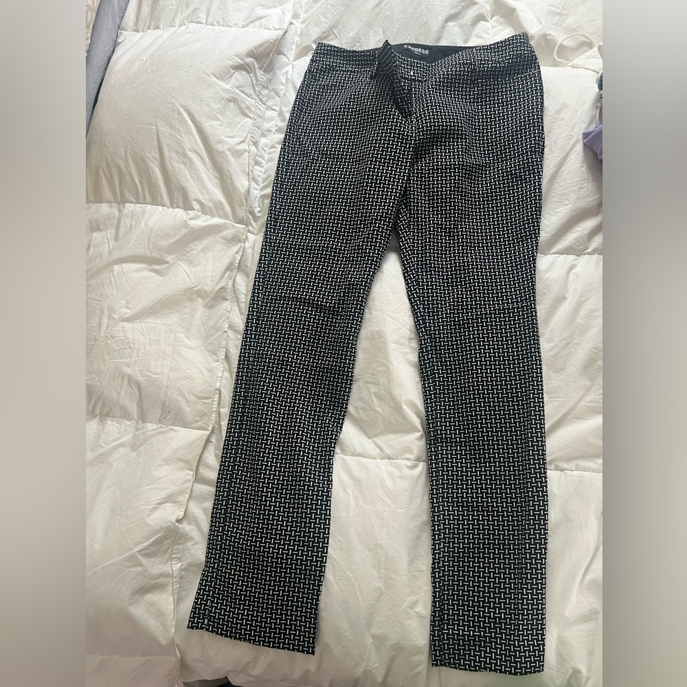 Black and white pattern dress pants